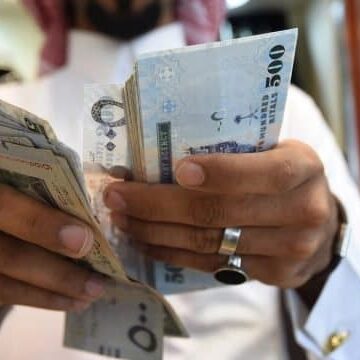 المالية السعودية تُحسم حقيقة زيادة رواتب الموظفين تزامناً مع اليوم الوطني