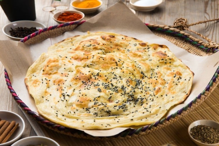 من المطبخ السعودي اعملي التميس بالجبن لفطور شهي دون مجهود