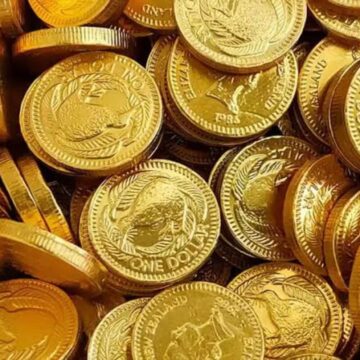 قفزة تاريخية… أسعار الذهب تشتعل والجنيه يتجاوز 27 ألف جنيه لأول مرة