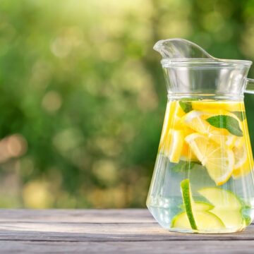 اشربوا الماء مع الليمون وتخلصوا من الكثير من المشاكل الصحية