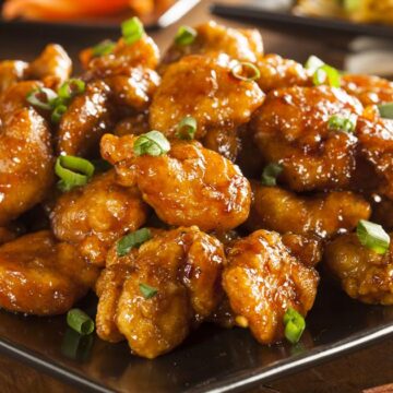 مكعبات الدجاج المقلي على الطريقة الصينية وصفة ستعتمديها في مطبخك من جمالها