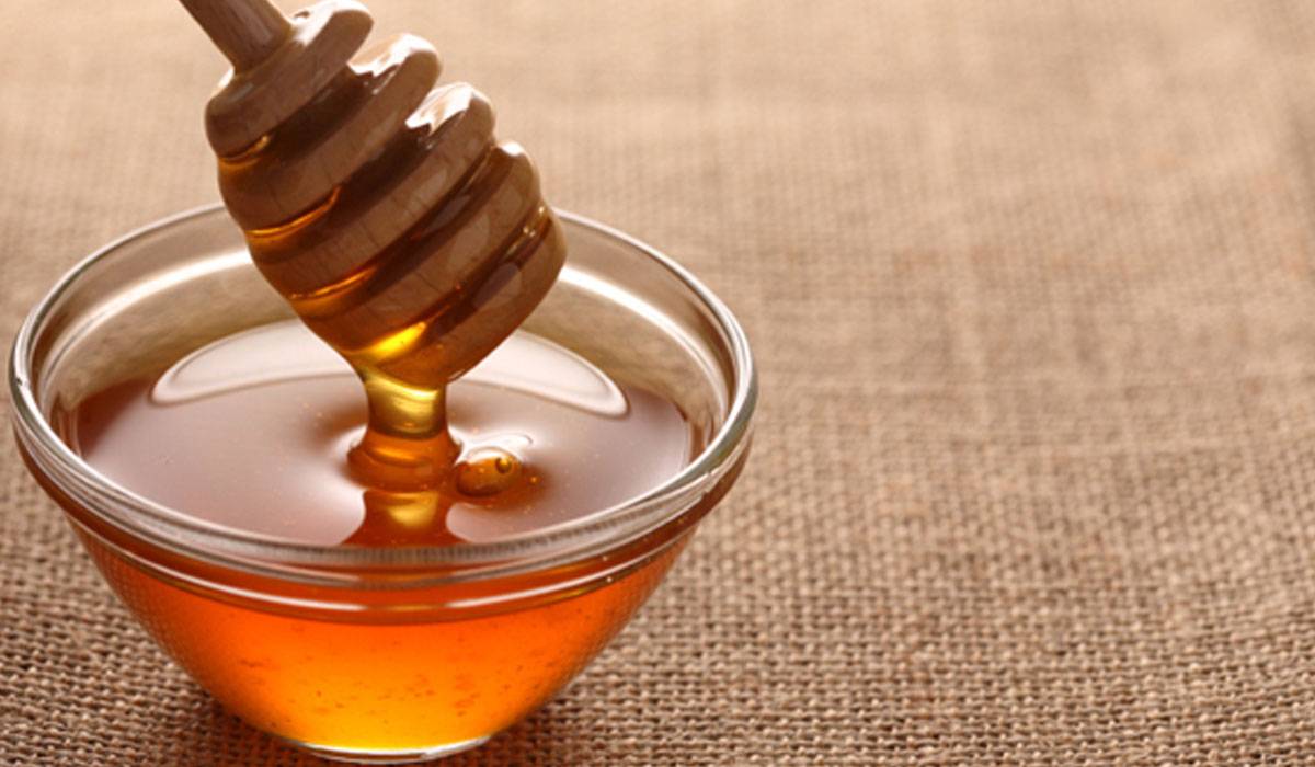 أهمها ترطيب وتفتيح البشرة .. فوائد العسل للبشرة عديدة تعرف عليها الآن