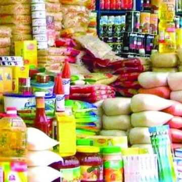 أسعار السلع الغذائية الأساسية الزيت والسكر اليوم السبت 24/2/2024 للمستهلك في الأسواق المصرية