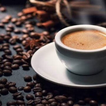 لعشاق القهوة.. لا تتناول هذه المشروبات أبدًا مع فنجان قهوتك قد تسبب الوفاة