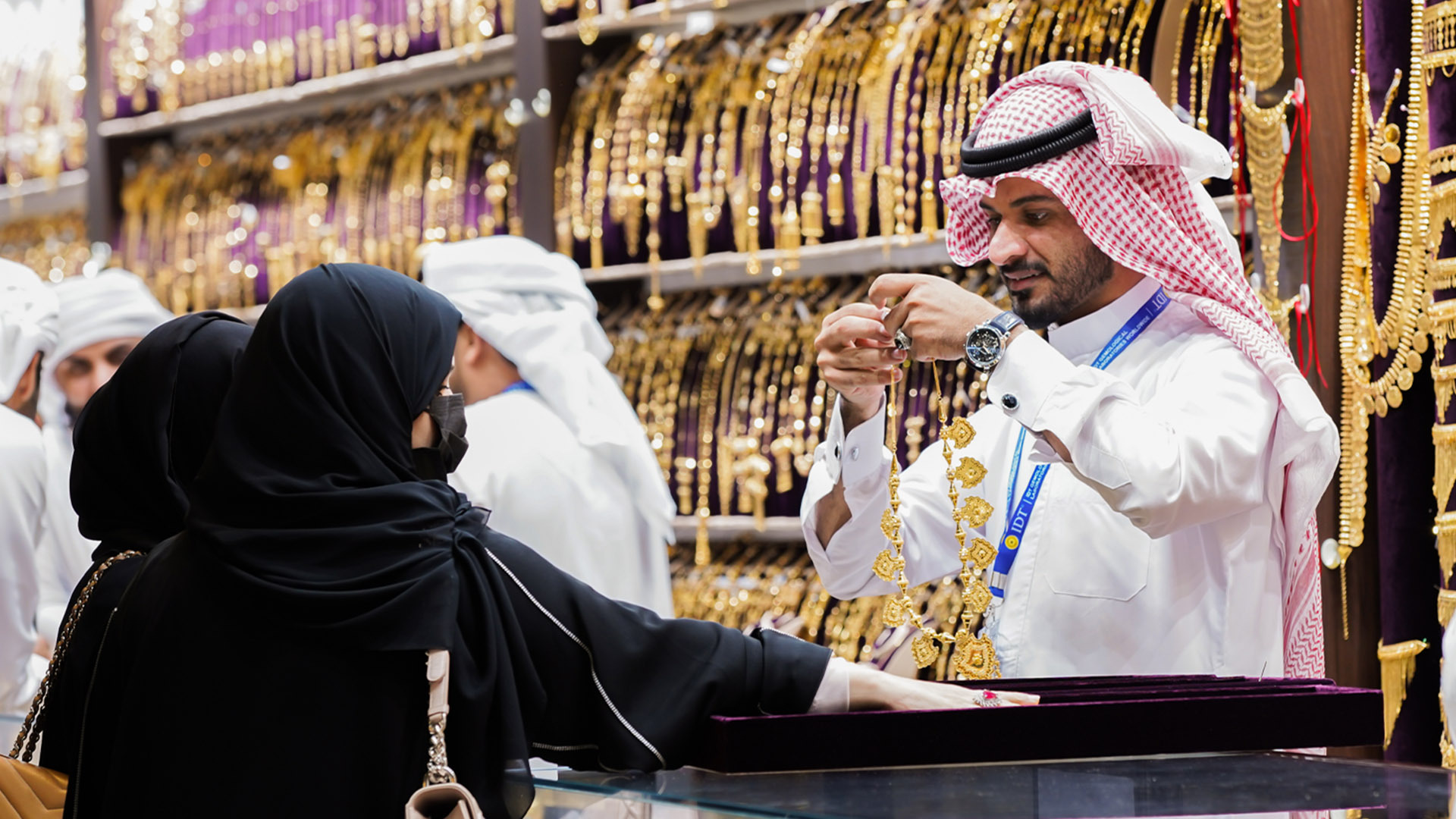 اشتعال أسعار الذهب في السعودية اليوم وعيار 21 يُسجل رقمًا جديدًا