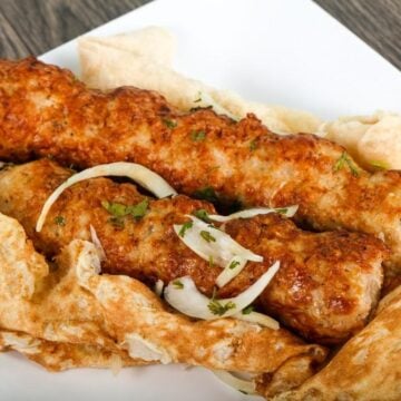 أسرار الطعم اللذيذ في كفتة الدجاج السورية: مزيج فريد من النكهات في تجربة طعام مميزة!