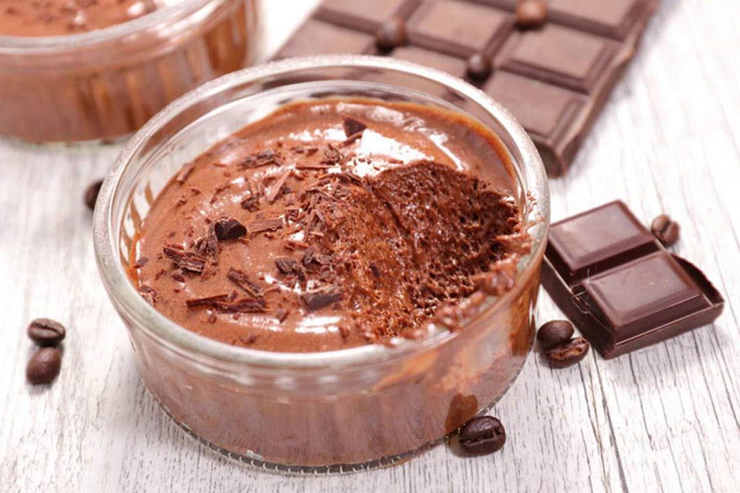 حلوى موس الشوكولاتة يعشقها الأطفال والكبار بطعمها الخرافي بطريقة سهلة التحضير بمكونات اقتصادية