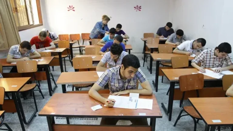 وزير التعليم يكشف مواصفات وشكل امتحانات الثانوية العامة 2024
