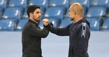 صراع القمة في الدوري الإنجليزي أرسنال يواجه تحدي مان سيتي وليفربول