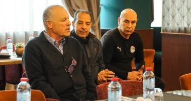 حسام حسن وأبو ريدة يشاركان في قرعة كأس العالم بأمريكا بتاريخ 5 ديسمبر