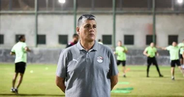 اتحاد الكرة يعتمد خفض عمر الحكام في القائمة الدولية إلى 30 سنة