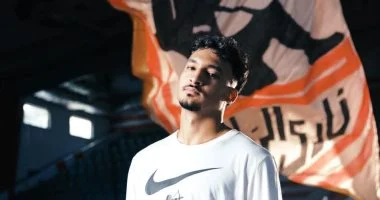 أحمد شريف يقترب من الانضمام لتشكيلة الزمالك استعدادا لمباراة السوبر المحلي