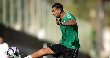 كوكا يشارك في مباراة الحزم اليوم ضمن منافسات الدوري السعودي