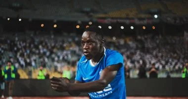 فيريرا يستبعد بارون وأوشينج من تشكيلة الزمالك بمباراة البنك الأهلي