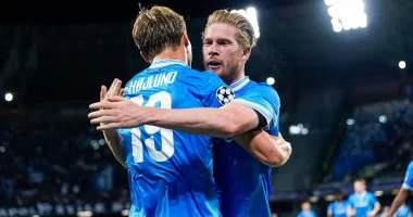 دي بروين يسجل هدف نابولي في مواجهة الإنتر قبل مغادرته بسبب إصابة في الشوط الأول