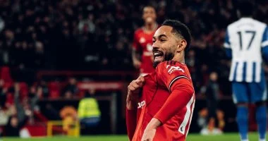 مانشستر يونايتد يسجل انتصاره الثالث على التوالي في مباراة برايتون