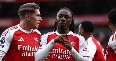 أرسنال يقود سباق الدوري الإنجليزي بالفوز على كريستال بالاس بهدف واحد
