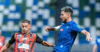 تعادل سلبي يحسم الشوط الاول في مواجهة الفتح والرياض