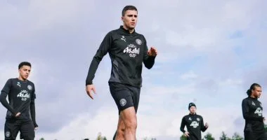 رودري يستعيد مستواه ويعزز فرص سيتي قبل مباراة سوانزي في الكاراباو