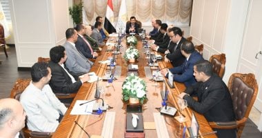 وزير الرياضة يلتقي اتحاد الكيانات الشبابية ويعلن عن يوم خاص بشباب سيناء