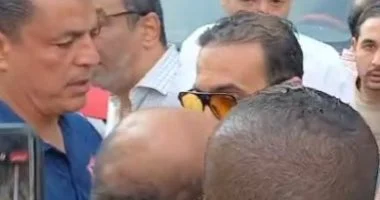 نجوم الرياضة يشاركون في وداع والد اللاعب السابق لنادي الزمالك جمال حمزة