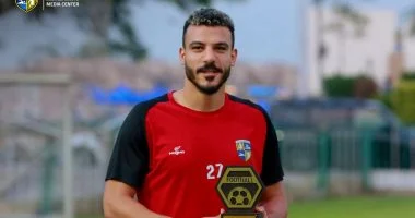 المقاولون العرب يكرم شكري نجيب بلقب أفضل لاعب في فريق الذئاب الشهر الجاري