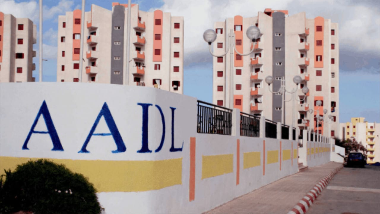 موعد تسليم أولى سكنات عدل 3 وطريقة الاستعلام عن طعون المسجلين في سكنات.. الوكالة الوطنية لتحسين السكن ترد
