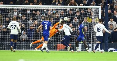 مباراة حاسمة في لندن بين توتنهام حامل اللقب وتشيلسي الباحث عن الانتصار