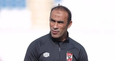 وصول سيد عبد الحفيظ لمقر الأهلي في الإمارات استعدادا للسوبر المصري