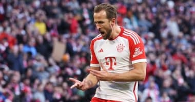 برشلونة يضع هاري كين على رأس أولوياته لتعويض رحيل ليفاندوفسكي