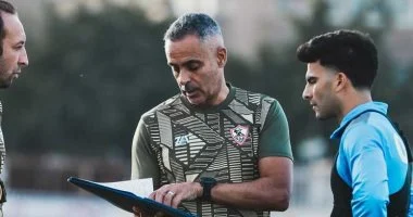 كشف تفاصيل مستحقات جوميز التي أدت لوقف تسجيل لاعبي الزمالك