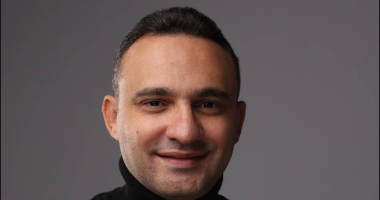 المحمودي يشيد بالمتحف المصري ويثمن جهود الشعب في كتابة تاريخ مصر المستمر