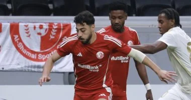 أكرم توفيق يخوض مباراة أم صلال كأساسي في الدوري القطري