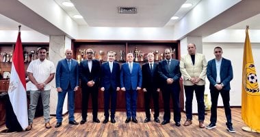 محافظ الإسماعيلية يعقد لقاء وديا مع لجنة الإنقاذ لدعم الدراويش