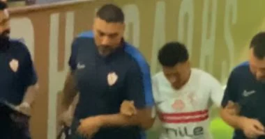 إصابة خوان بيزيرا تثير مشاعر الجماهير أثناء خروجه من مباراة الزمالك والطلائع