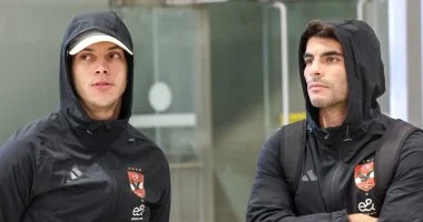 الأهلي يصل العين الإماراتية استعدادا لمواجهة السوبر المصري في مباراة نارية