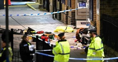 آخر تطورات حادث قطار لندن وركض ركاب مصابين بين العربات