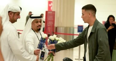 استقبال حافل بالورود لبعثة الزمالك في الإمارات تحضيرًا لمباراة السوبر