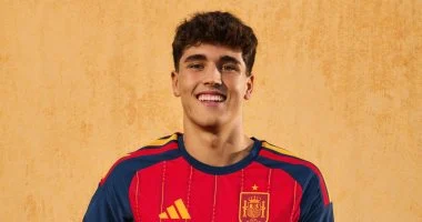 منتخب اسبانيا يعلن رسميا عن زيّه الجديد للمونديال 2022