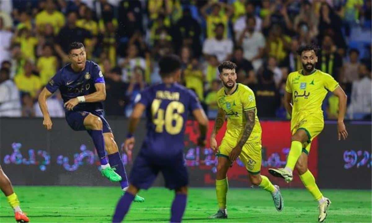 موعد مباراة النصر والخليج في دوري روشن السعودي والقنوات الناقلة