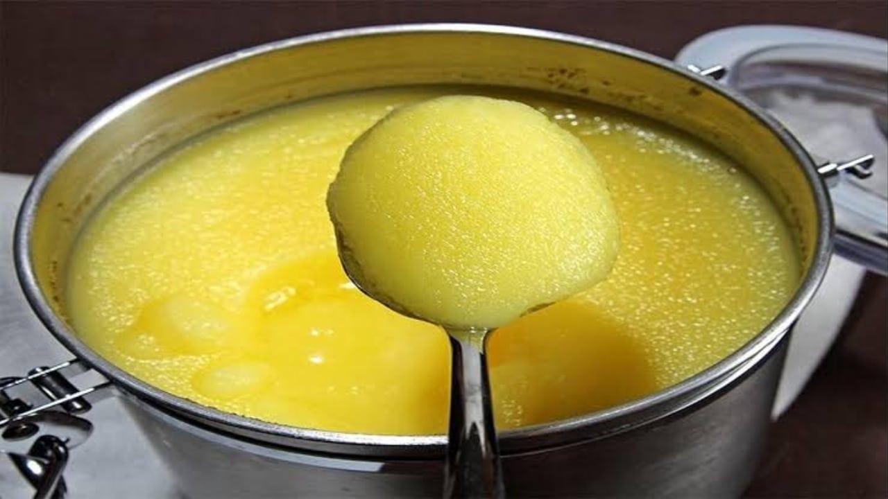 “هتوفري نصف التكلفة”.. سر عمل السمن البلدي من القشطة الفلاحي في البيت بمذاق أحلى من الجاهز وخطوات مضمونة