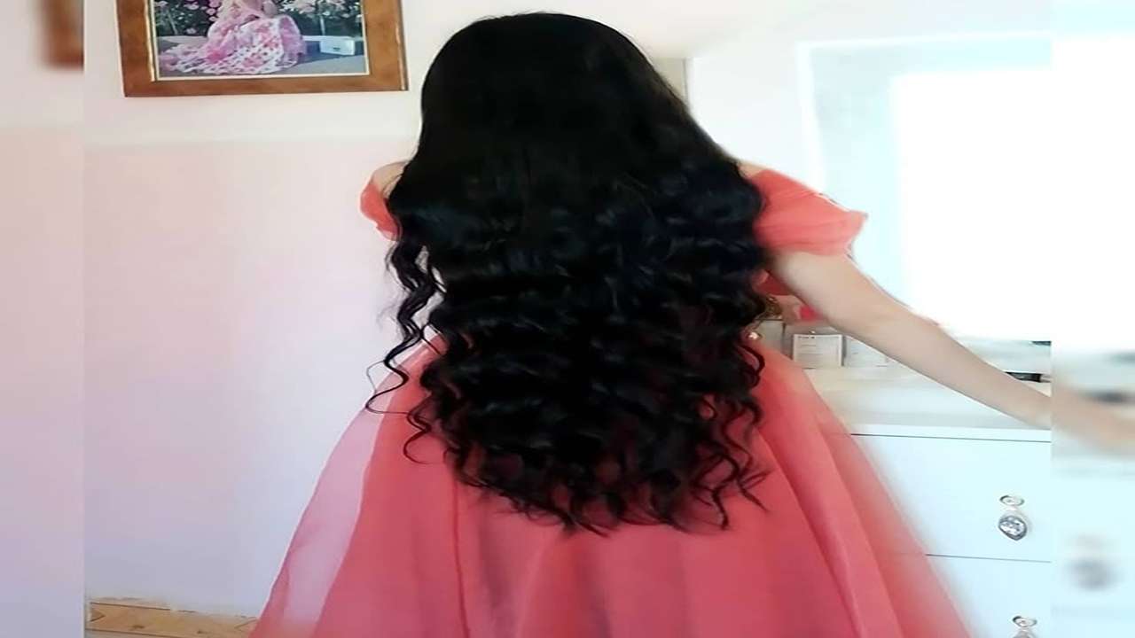 وصفة خليجية لتطويل الشعر… سر قديم يمنحك شعر أطول وأكثف بدون تكلفة