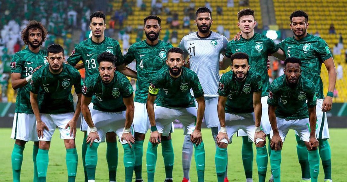 تابع saudi arabia vs oman مجانا : القنوات الناقلة لمباراة السعودية وعمان في كأس العرب ” تردد- التشكيل- الموعد”2025