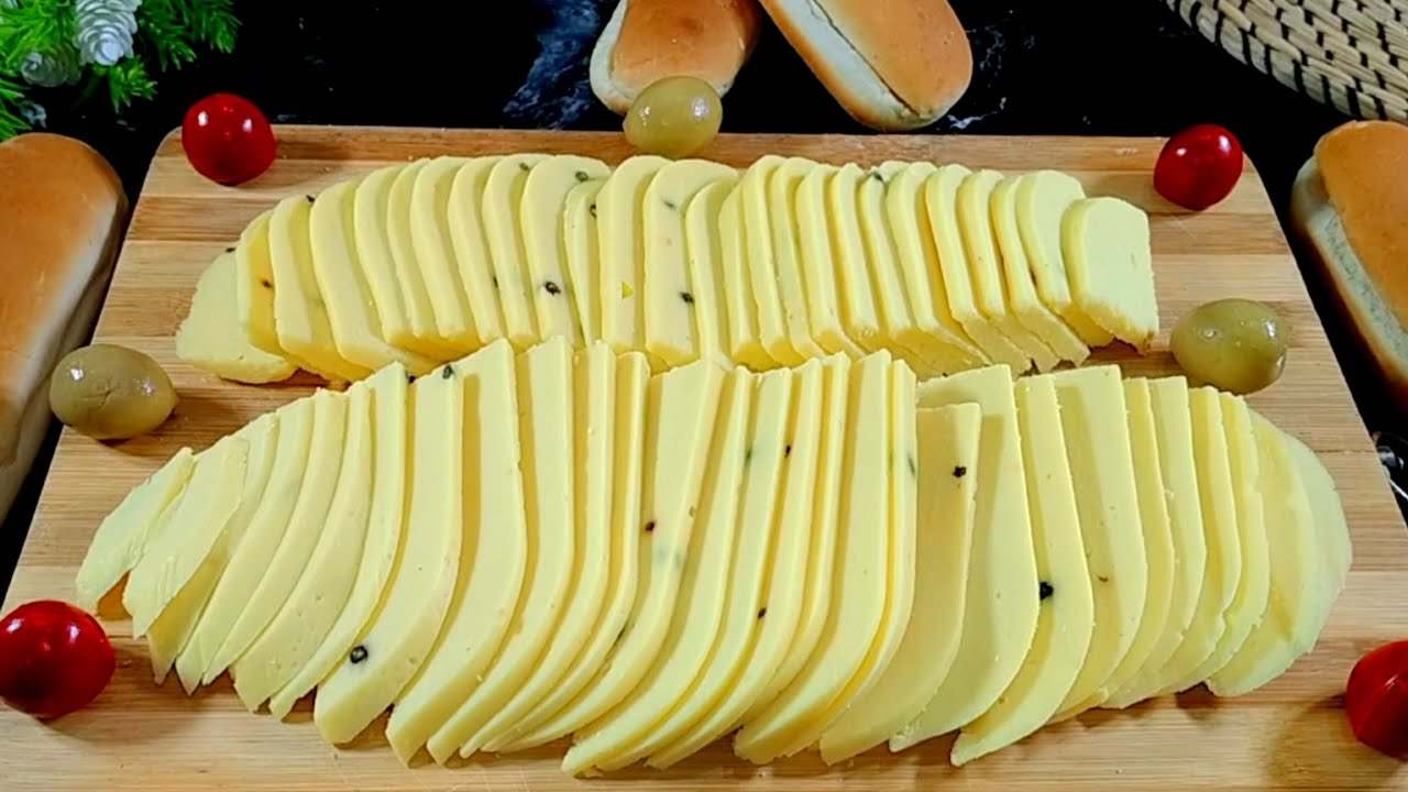 بكيلو جبن قريش.. طريقة عمل الجبنة الرومي في البيت بكل سهولة وطعمها أحلى من الجاهزة