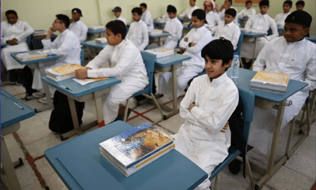 التقويم الدراسي 1447 للفصل الدراسي الثاني تعرف على مواعيد العودة والاختبارات والإجازات